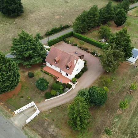 Le Petit Charme - L'eveque 홈스테이